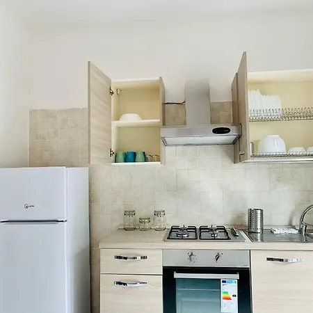 Lo Scoglio Holiday home *